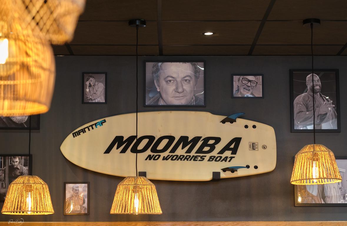 Image gallery marquee